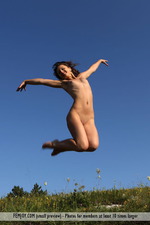 Naked Flexible Hottie Posing Outdoor-15
