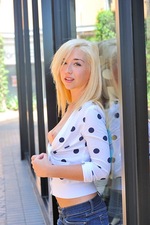 Teen blonde in public-08