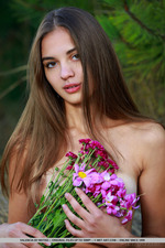 Hot Teen Valencia Posing In The Forest-02