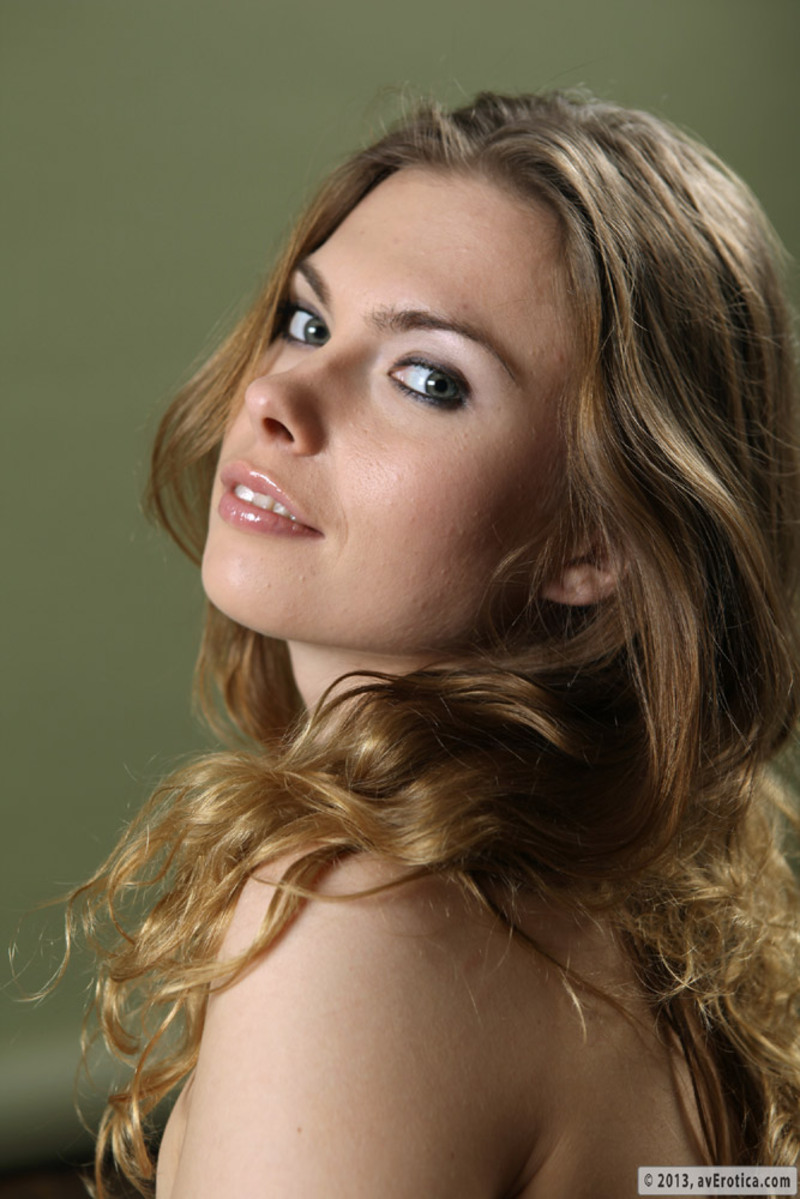 Naked and naughty girl with hot ass-09