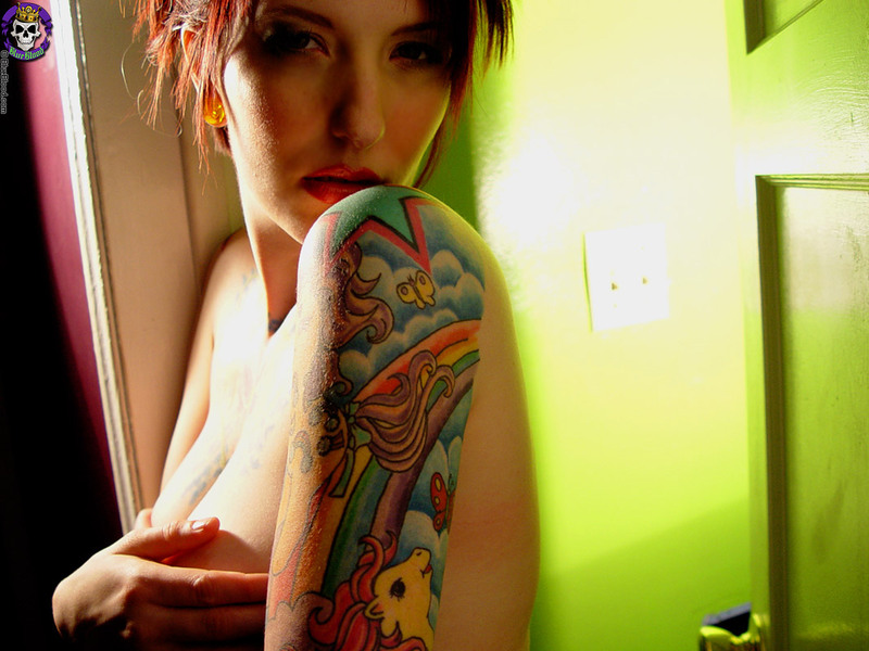 Busty tattooed punk hottie-12