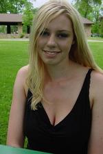 Naked amateur shows her big boobs-00