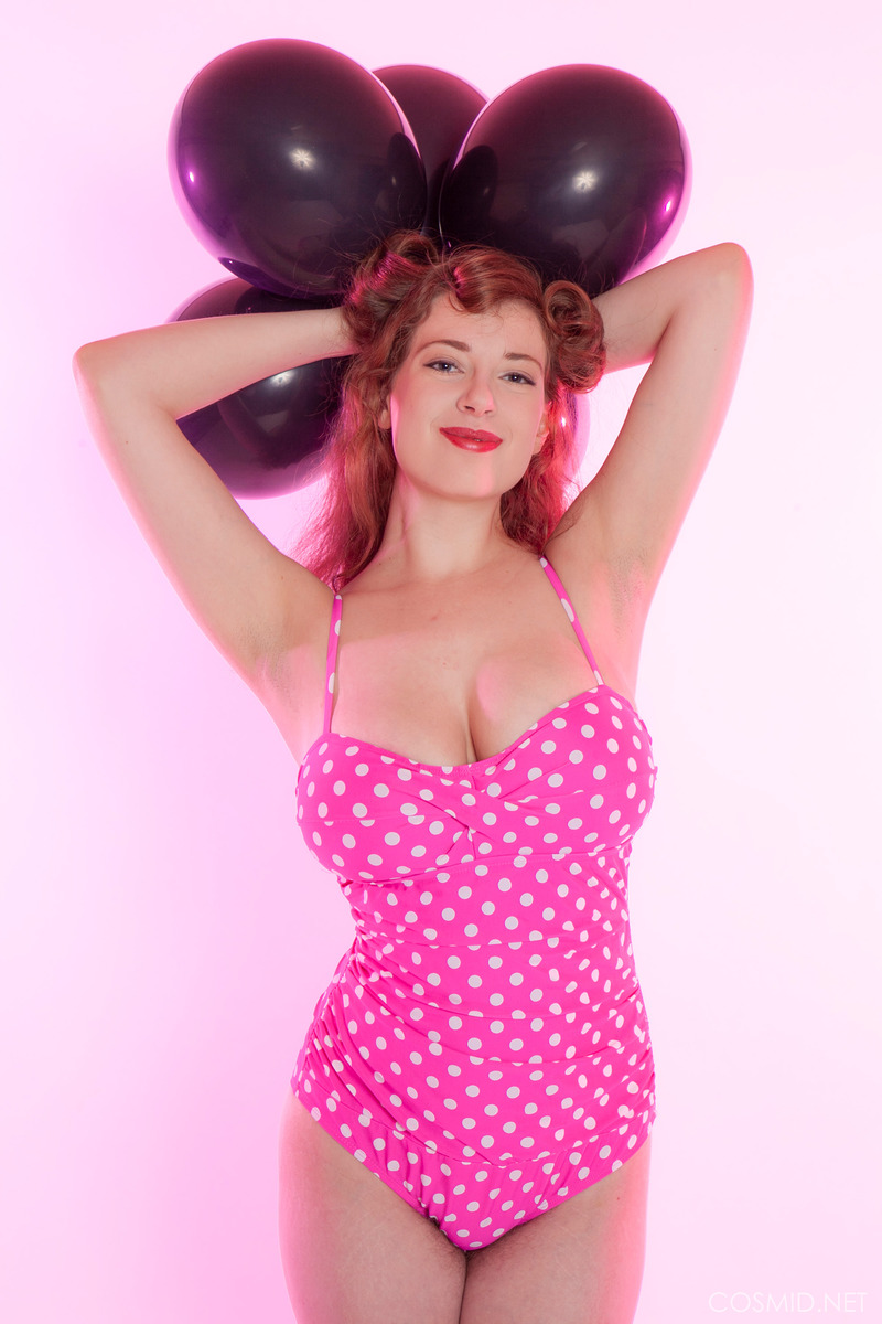 Busty Pinup Girl Misha Lowe-06