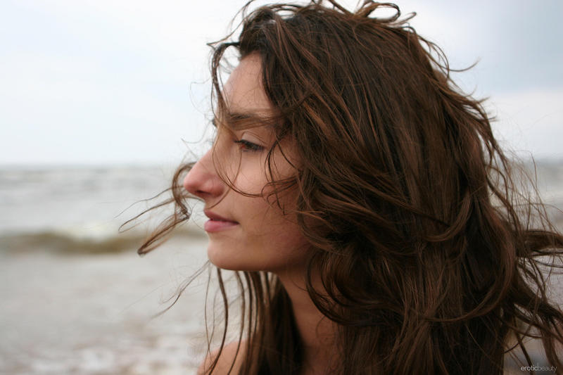 Busty Gabrielle Is Naked By The Sea-00