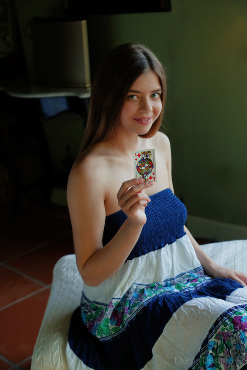 Playing Card With Kay-08