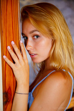 Beautiful Babe Kelly Collins-08