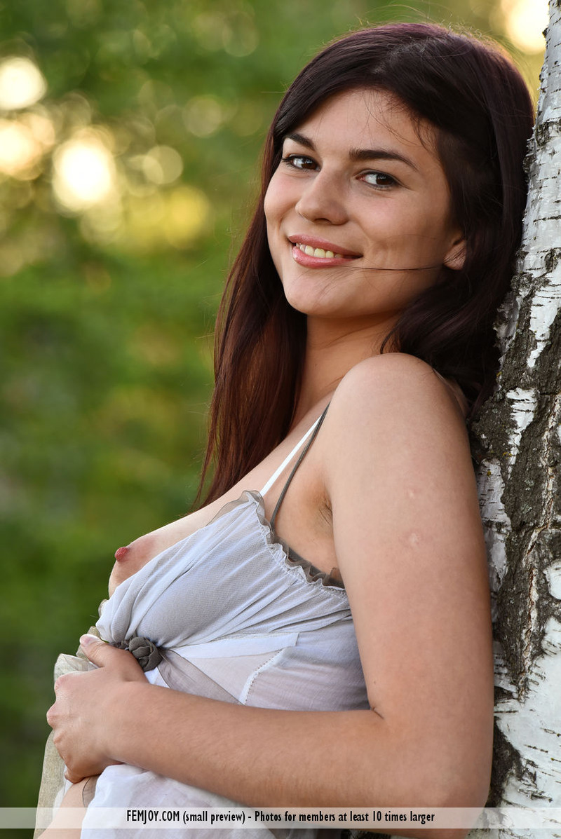 Cute Teen Mikaela Is Gets Nude In The Forest-00