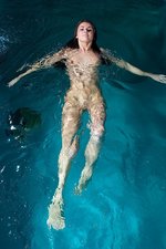 Naked wet teen body-01