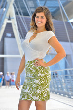 Naughty Gianna Reveals Her Big Tits-00