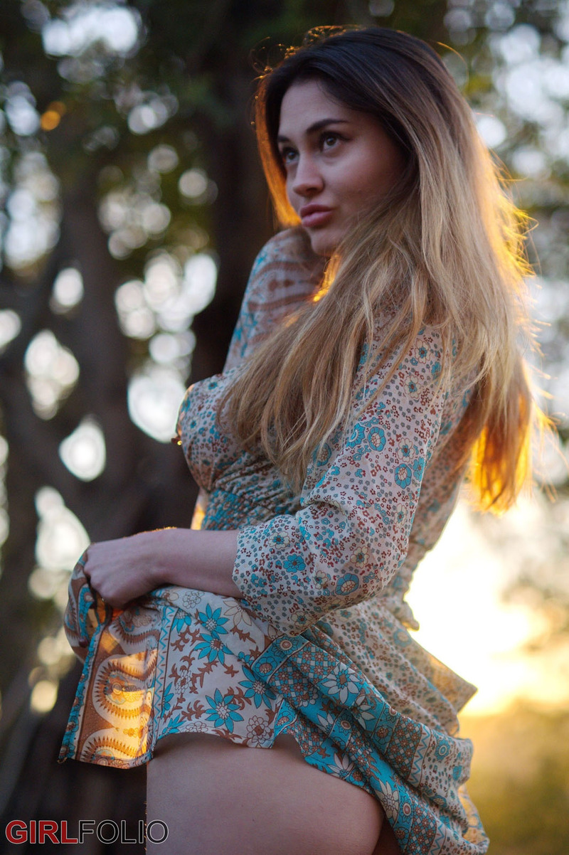 Busty Babe Gabriella Knigh-05