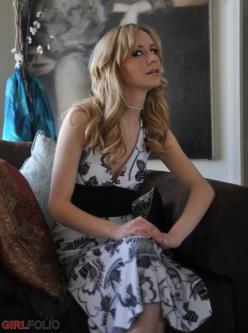 Kelly Klass In Sexy Prom Dress-00