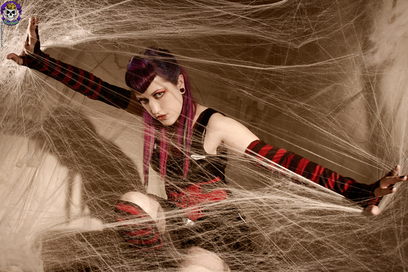 Hot Gothic Babe-01