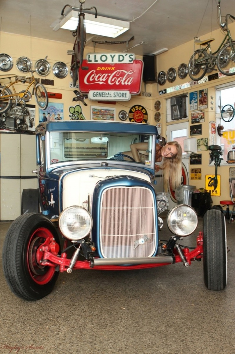 Busty Hayley Marie Posing With An Old Timer-01