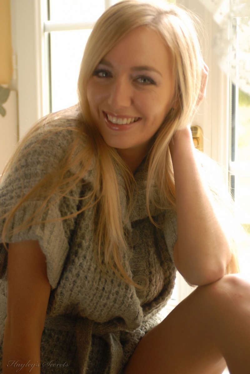 Busty Hayley Posing At The Window-01