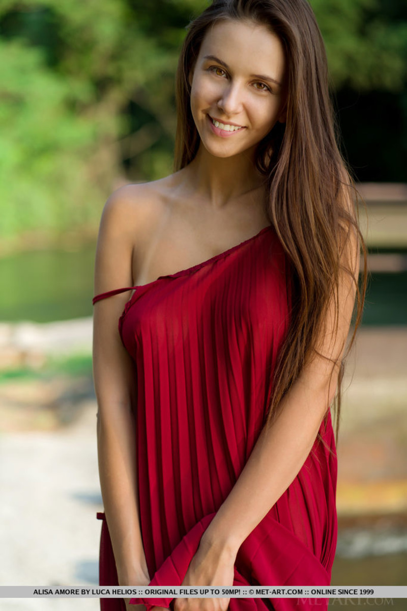 Beautiful Busty Alisa Amore Is Nude Outdoors-08