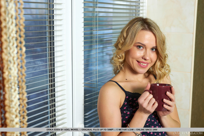 Sweet Blonde Erika Eden-09