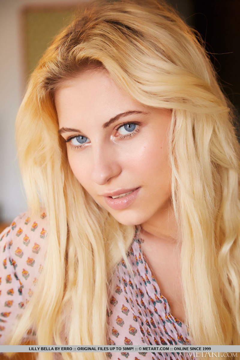 Beautiful Blonde Lilly Bella-06