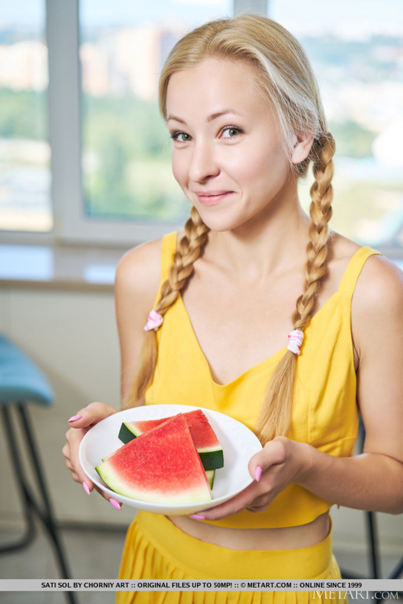 Sati Sol Posing Naked-00