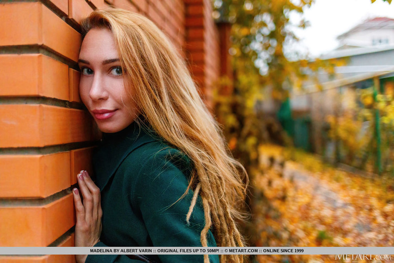 Madelina In Sexy Red-02