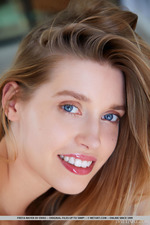 Sexy Naked Freya Mayer-15