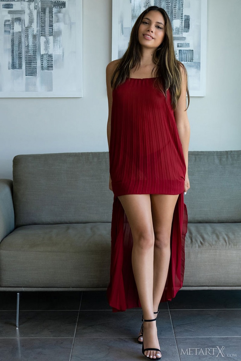 Beautiful Babe Baby Nicols Teasing Herself-03