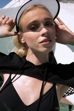 Riley Anne Gets Horny-10
