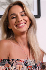 Cara Mell Looks So Sexy-01