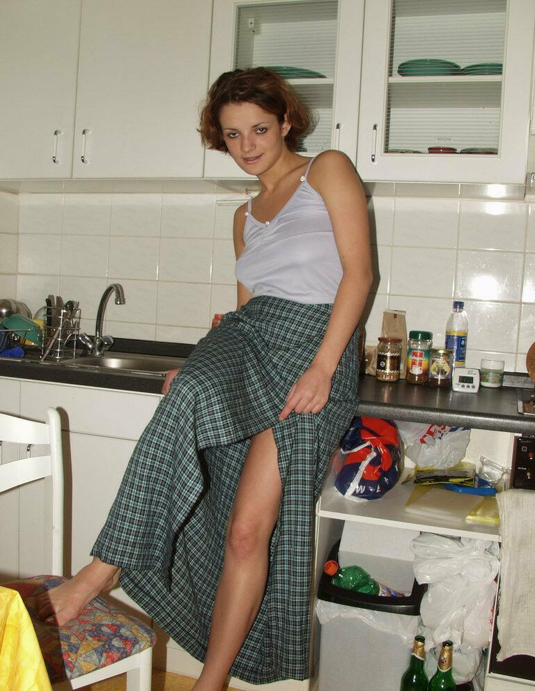 Heater Shows Her Tits-00