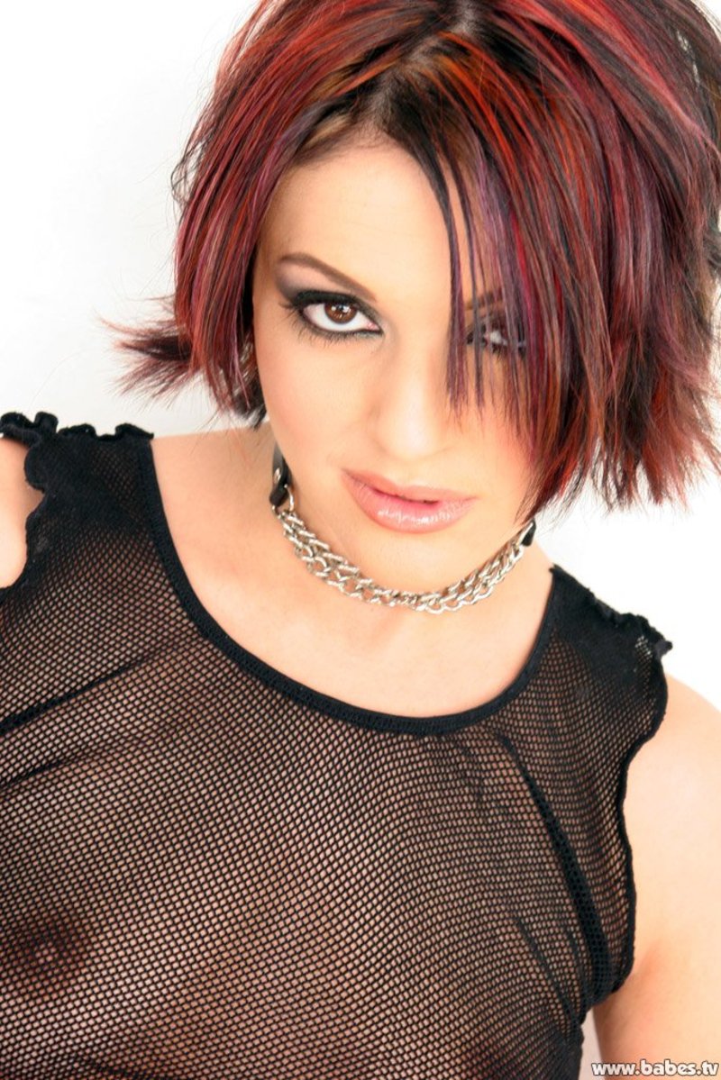 Nadia spreads her pussy-02