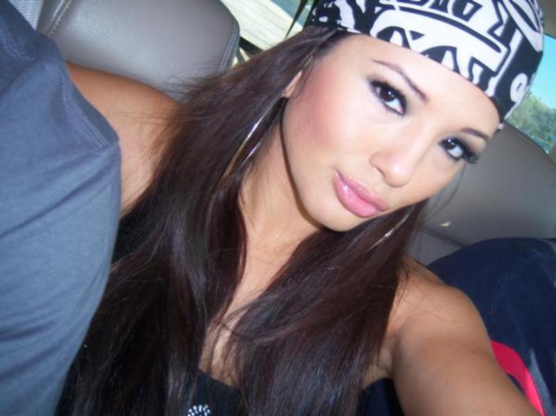 A bunch of hot chicks that you would definitely love to fuck-09