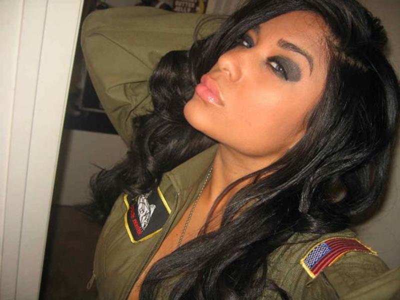 A bunch of hot chicks that you would definitely love to fuck-15