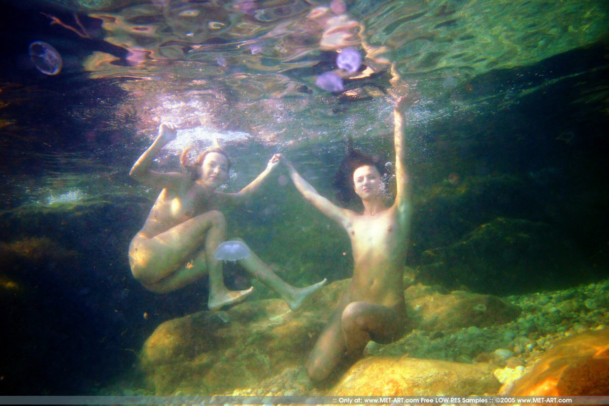 Under The Water-19