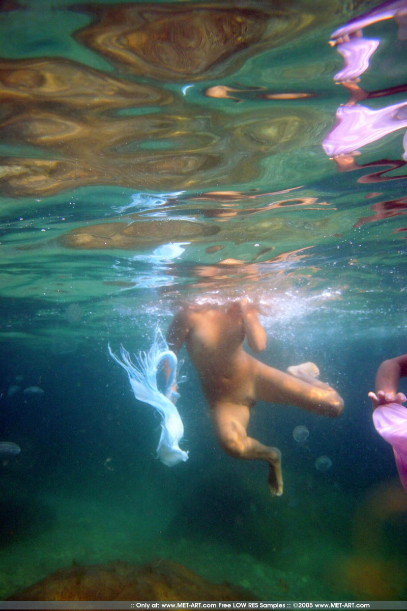 Under The Water-27