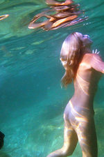 Under The Water-07
