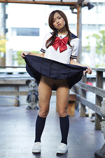 Hot Asian schoolgirl-02