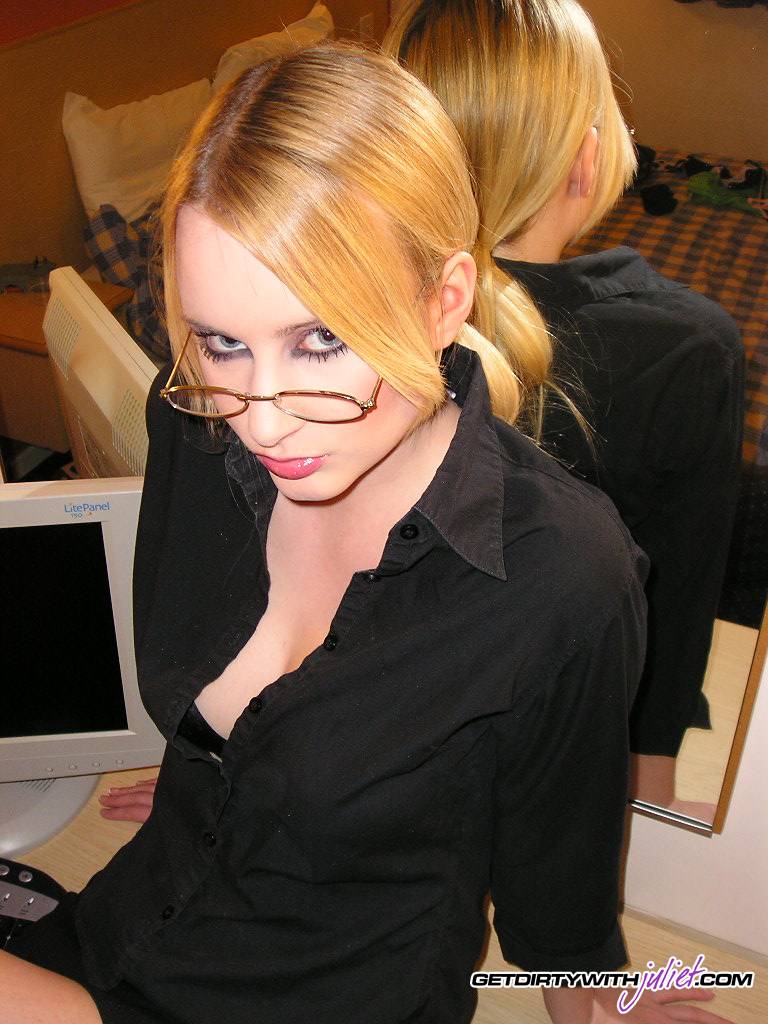 Sexy Secretary-22