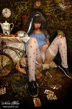 Tea Time With Alice-00