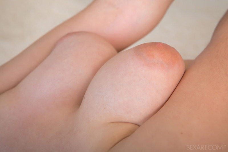 Hot Selena Dias Gets Horny-09