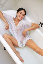 Ara Mix Gets Horny In The Bathroom-07