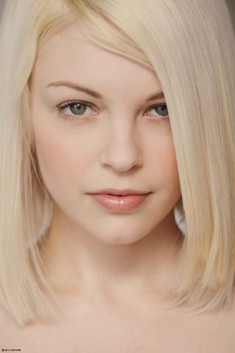 Naked glamourous Bree-16